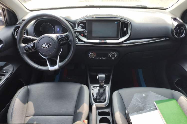 Used Kia kx1 Stonic 2021 1.4L CVT Fun & Sunroof Model Interior 2
