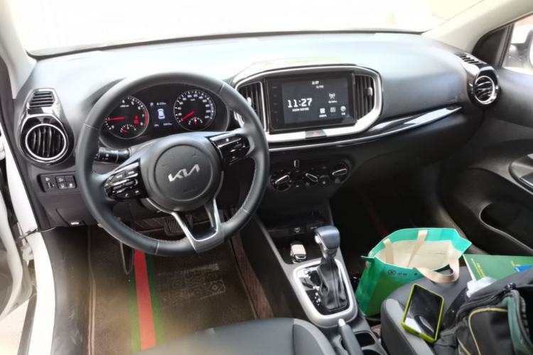 Used Kia kx1 Stonic 2021 1.4L CVT Fun Edition Interior 2