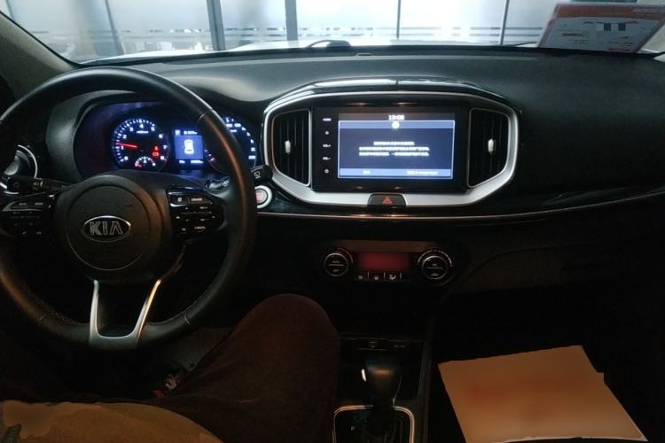Used Kia kx1 Stonic 2021 1.4L CVT Fun & Sunroof Model Interior 2