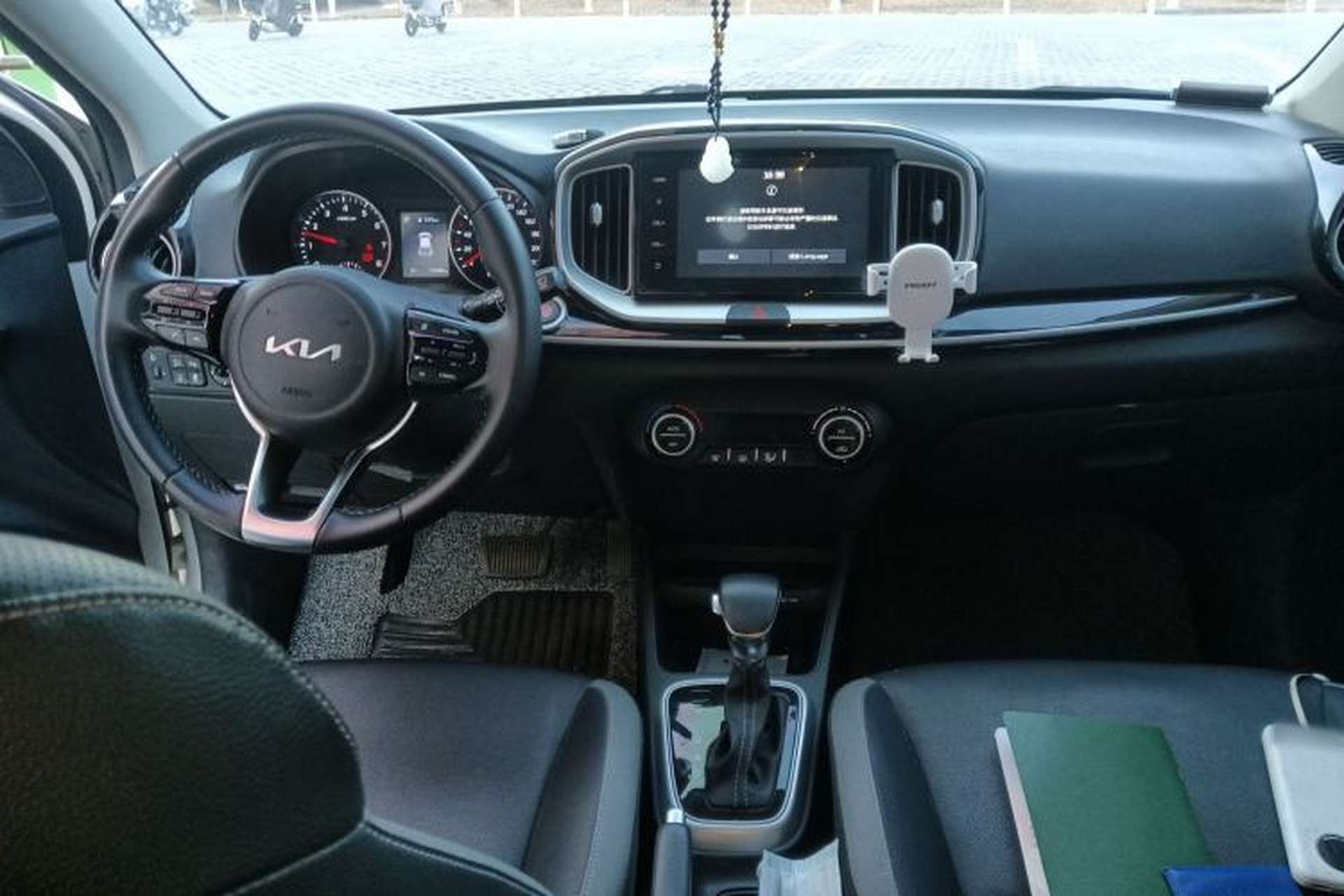 Used Kia kx1 Stonic 2021 1.4L CVT Sunroof Model Interior 2