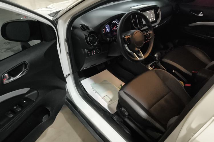 Used Kia kx1 Stonic 2021 1.4L CVT Sunroof Model Interior 3