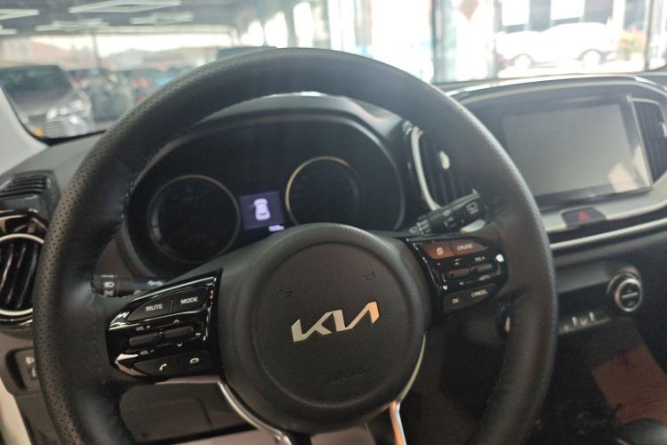 Used Kia kx1 Stonic 2021 1.4L CVT Sunroof Model Interior 3