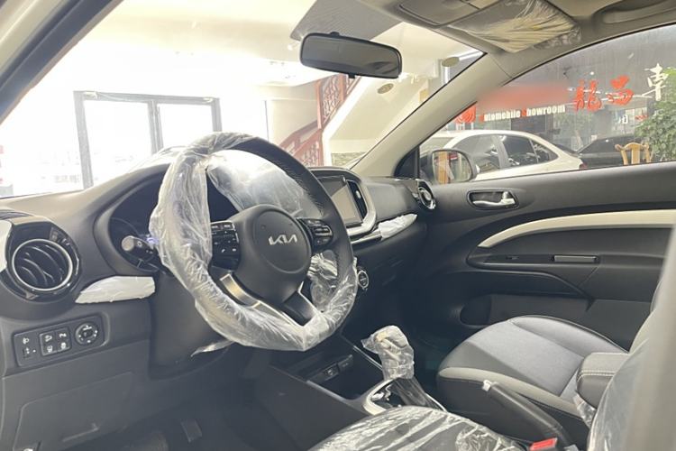 Used Kia kx1 Stonic 2021 1.4L CVT Sunroof Model Interior 3