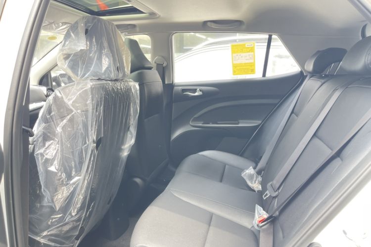 Used Kia kx1 Stonic 2021 1.4L CVT Sunroof Model Interior 4