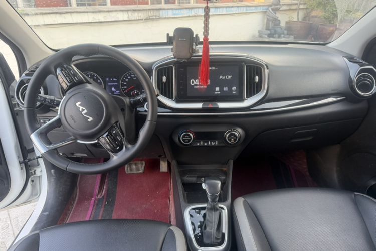 Used Kia kx1 Stonic 2021 1.4L CVT Fun & Sunroof Model Interior 4