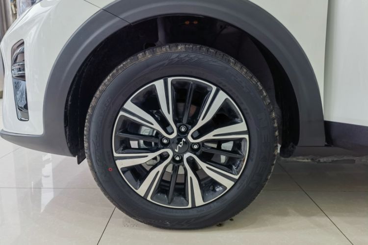 Used Kia kx1 Stonic 2021 1.4L CVT Fun Edition Interior 7