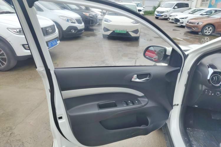 Used Kia kx1 Stonic 2021 1.4L CVT Fun Edition Left Front Door Interior