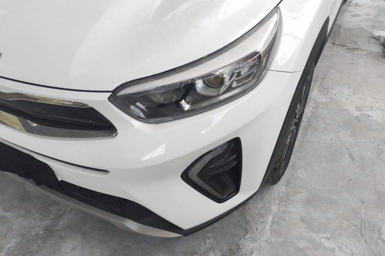 Used Kia kx1 Stonic 2021 1.4L CVT Fun Edition Left Front Headlight