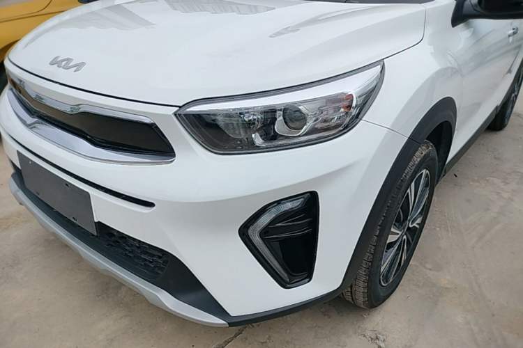 Used Kia kx1 Stonic 2021 1.4L CVT Fun Edition Left Front Headlight