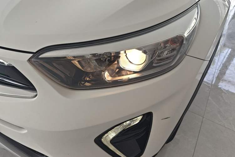 Used Kia kx1 Stonic 2021 1.4L Automatic Fun & Sport Edition Left Front Headlight