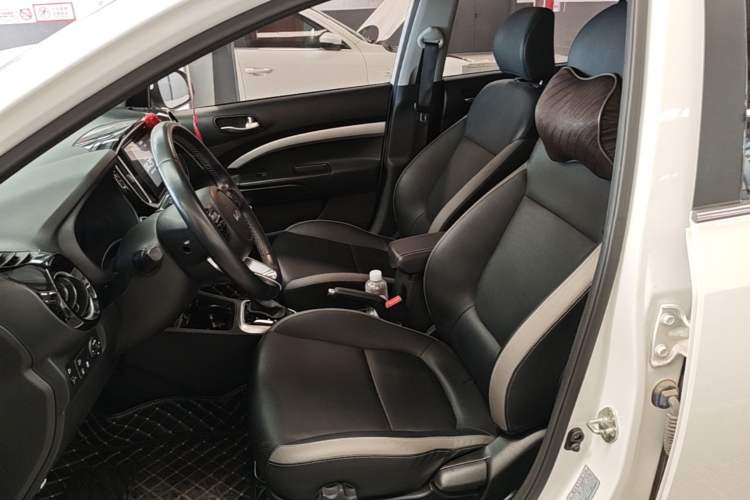 Used Kia kx1 Stonic 2021 1.4L CVT Fun Edition Left Front Seat