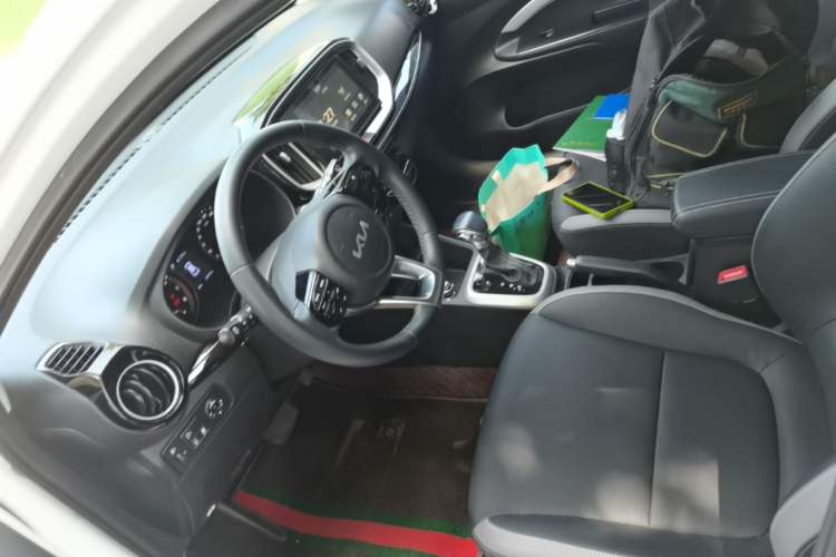Used Kia kx1 Stonic 2021 1.4L CVT Fun Edition Left Front Seat