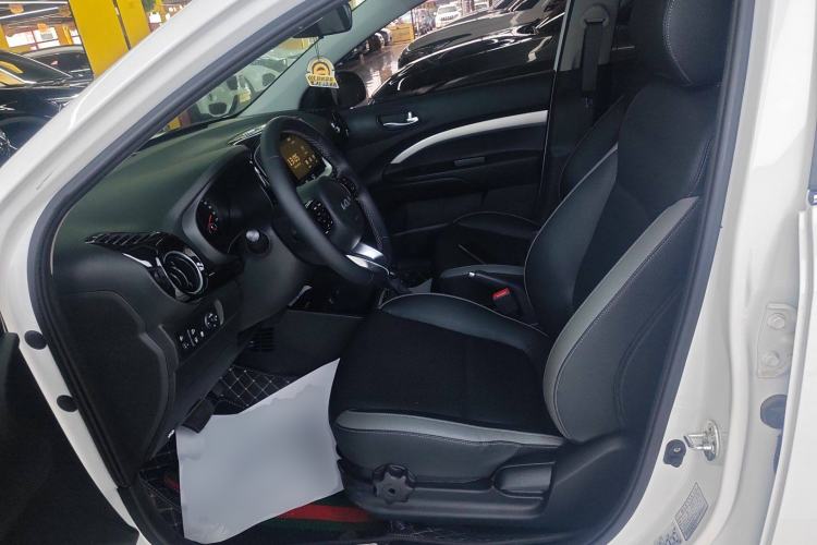 Used Kia kx1 Stonic 2021 1.4L CVT Fun Edition Left Front Seat