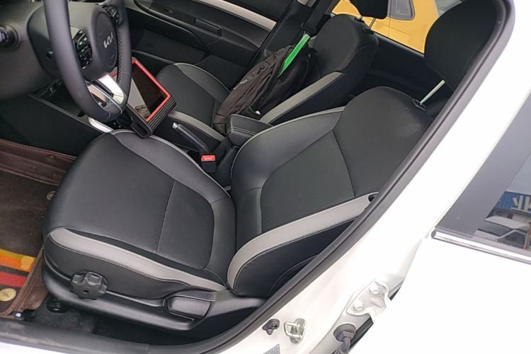 Used Kia kx1 Stonic 2021 1.4L CVT Fun Edition Left Front Seat