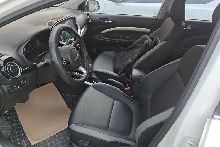 Used Kia kx1 Stonic 2021 1.4L CVT Fun Edition Left Front Seat