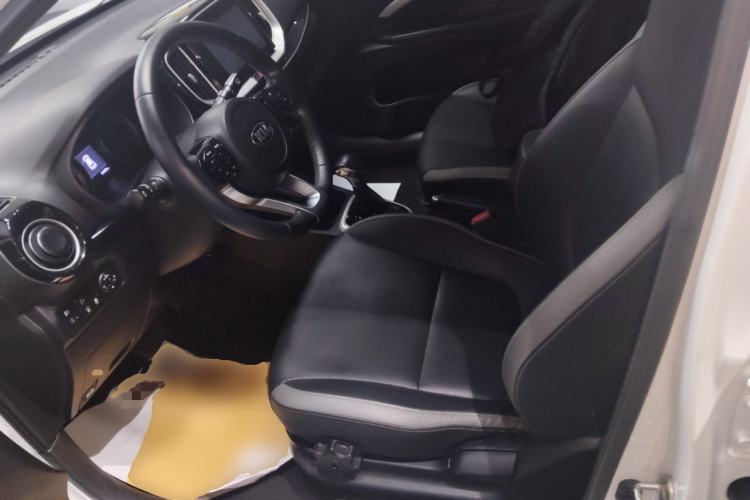 Used Kia kx1 Stonic 2021 1.4L Automatic Fun Edition Left Front Seat
