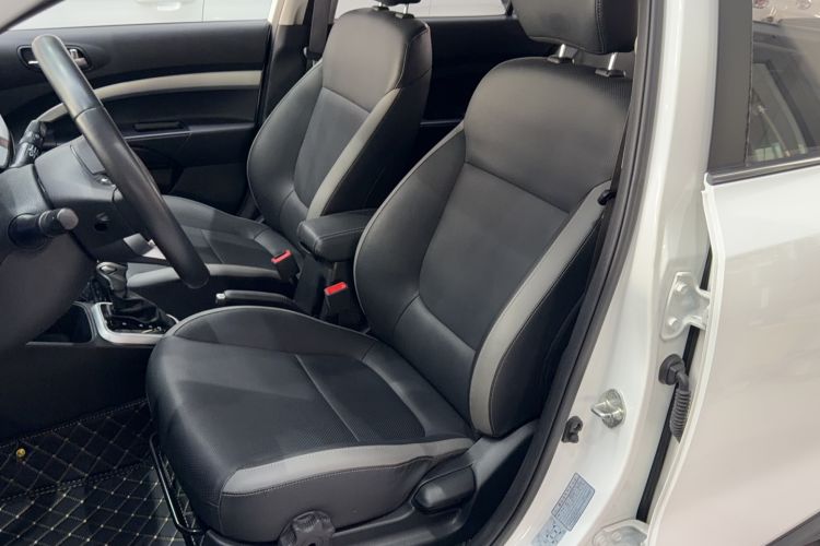 Used Kia kx1 Stonic 2021 1.4L Automatic Fun Edition Left Front Seat