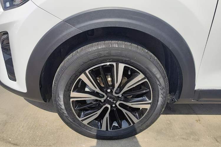Used Kia kx1 Stonic 2021 1.4L CVT Sunroof Model Left Front Wheel Hub