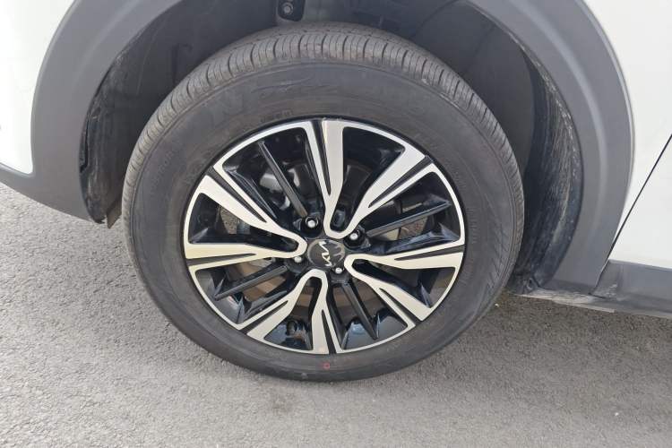 Used Kia kx1 Stonic 2021 1.4L CVT Sunroof Model Left Front Wheel Hub