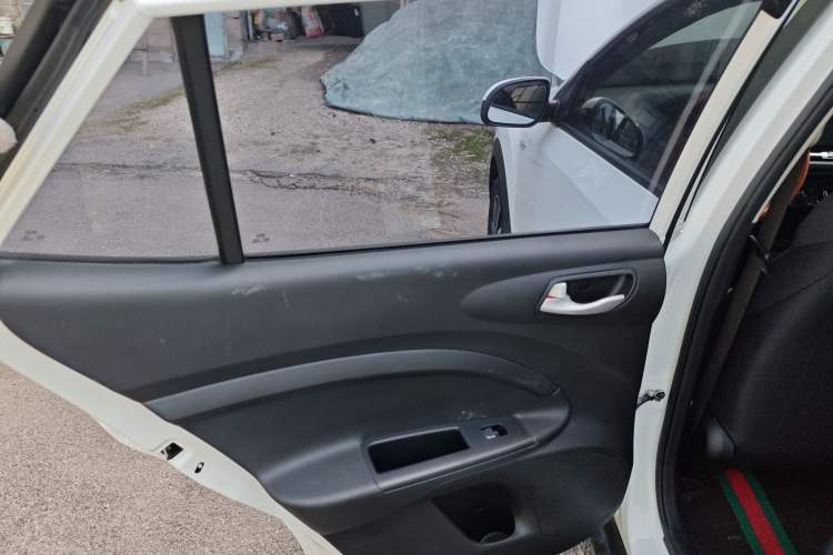 Used Kia kx1 Stonic 2021 1.4L Manual Fun Edition Left Rear Door Interior