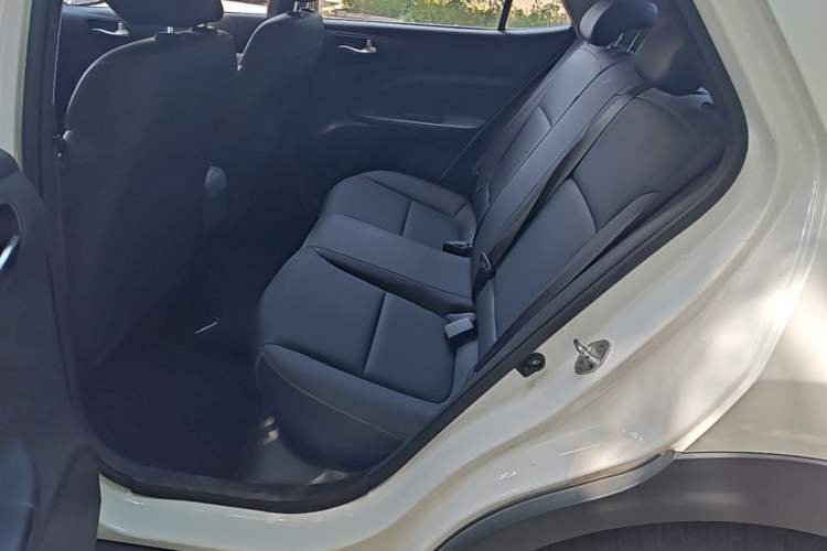 Used Kia kx1 Stonic 2021 1.4L CVT Sunroof Model Left Rear Seat