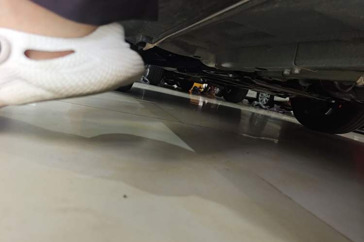 Used Kia kx1 Stonic 2021 1.4L CVT Fun & Sunroof Model Left Side Sill