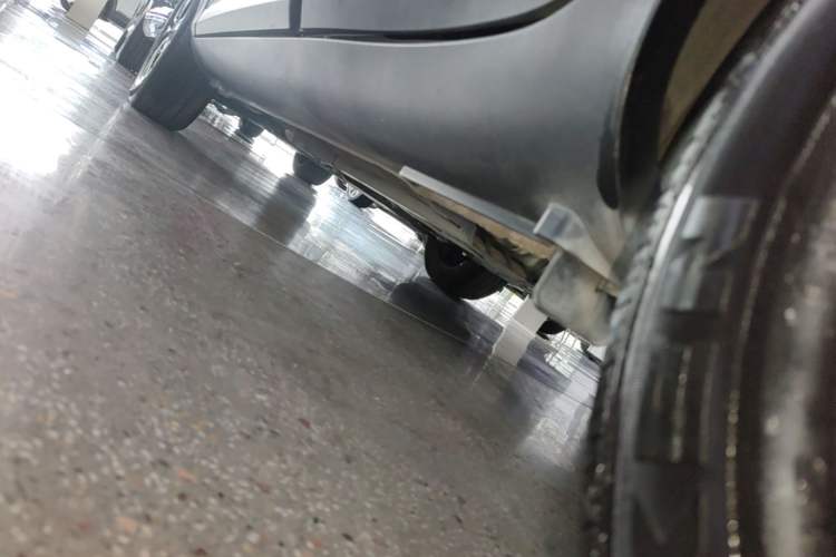 Used Kia kx1 Stonic 2021 1.4L CVT Sunroof Model Left Side Sill