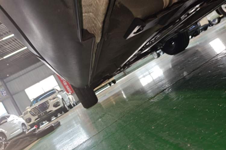 Used Kia kx1 Stonic 2021 1.4L CVT Fun Edition Left Side Sill