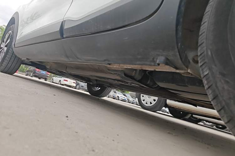 Used Kia kx1 Stonic 2021 1.4L CVT Sunroof Model Left Side Sill