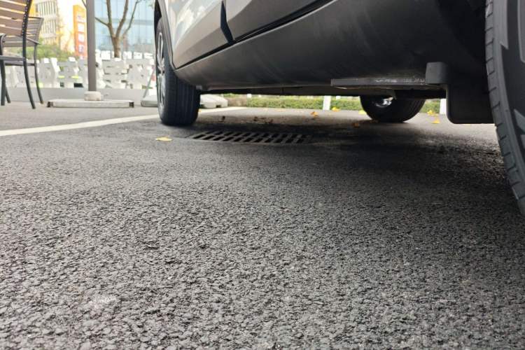 Used Kia kx1 Stonic 2021 1.4L CVT Sunroof Model Left Side Sill