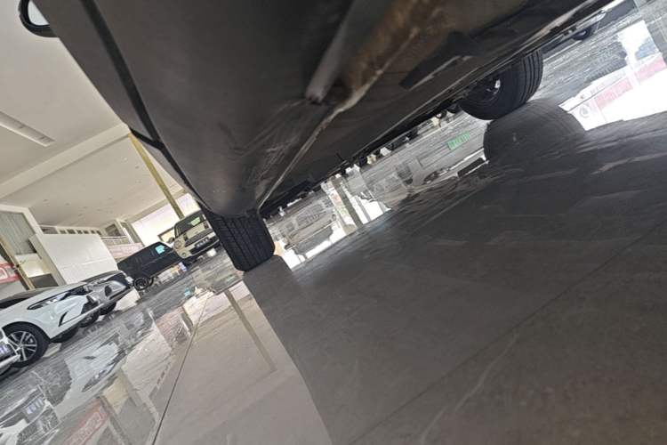 Used Kia kx1 Stonic 2021 1.4L Automatic Fun & Sport Edition Left Side Sill
