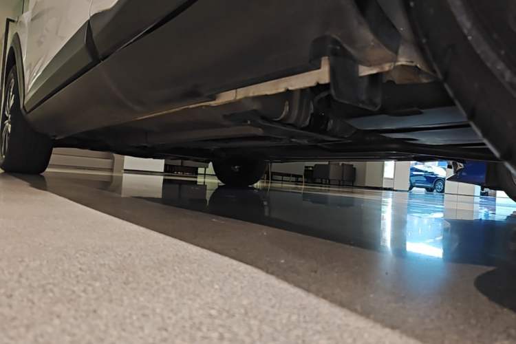 Used Kia kx1 Stonic 2021 1.4L Automatic Fun & Sport Edition Left Side Sill