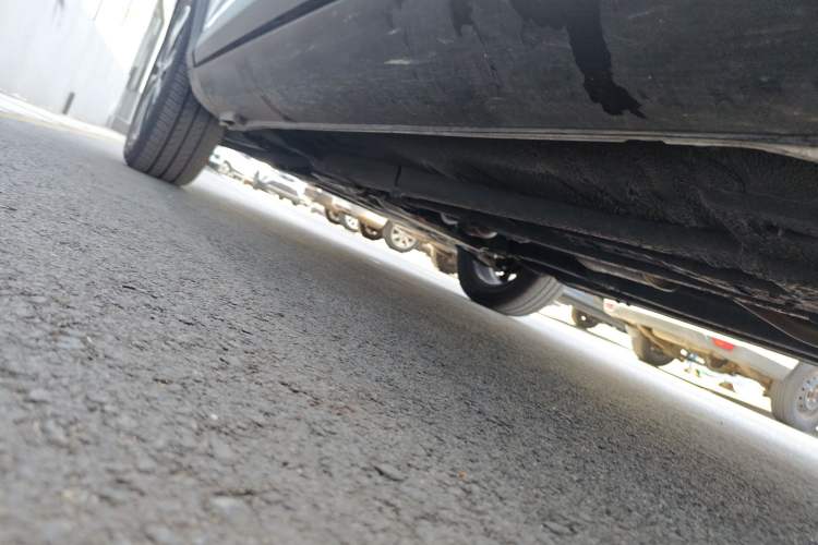 Used Kia kx1 Stonic 2021 1.4L CVT Sunroof Model Left Side Sill