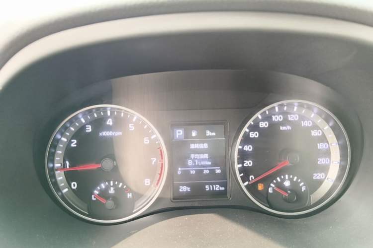 Used Kia kx1 Stonic 2021 1.4L CVT Sunroof Model Odometer Close Up