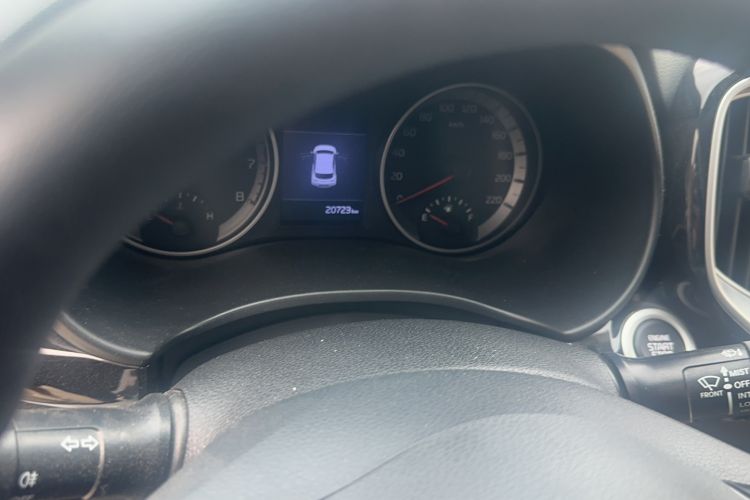 Used Kia kx1 Stonic 2021 1.4L CVT Fun & Sunroof Model Odometer Close Up