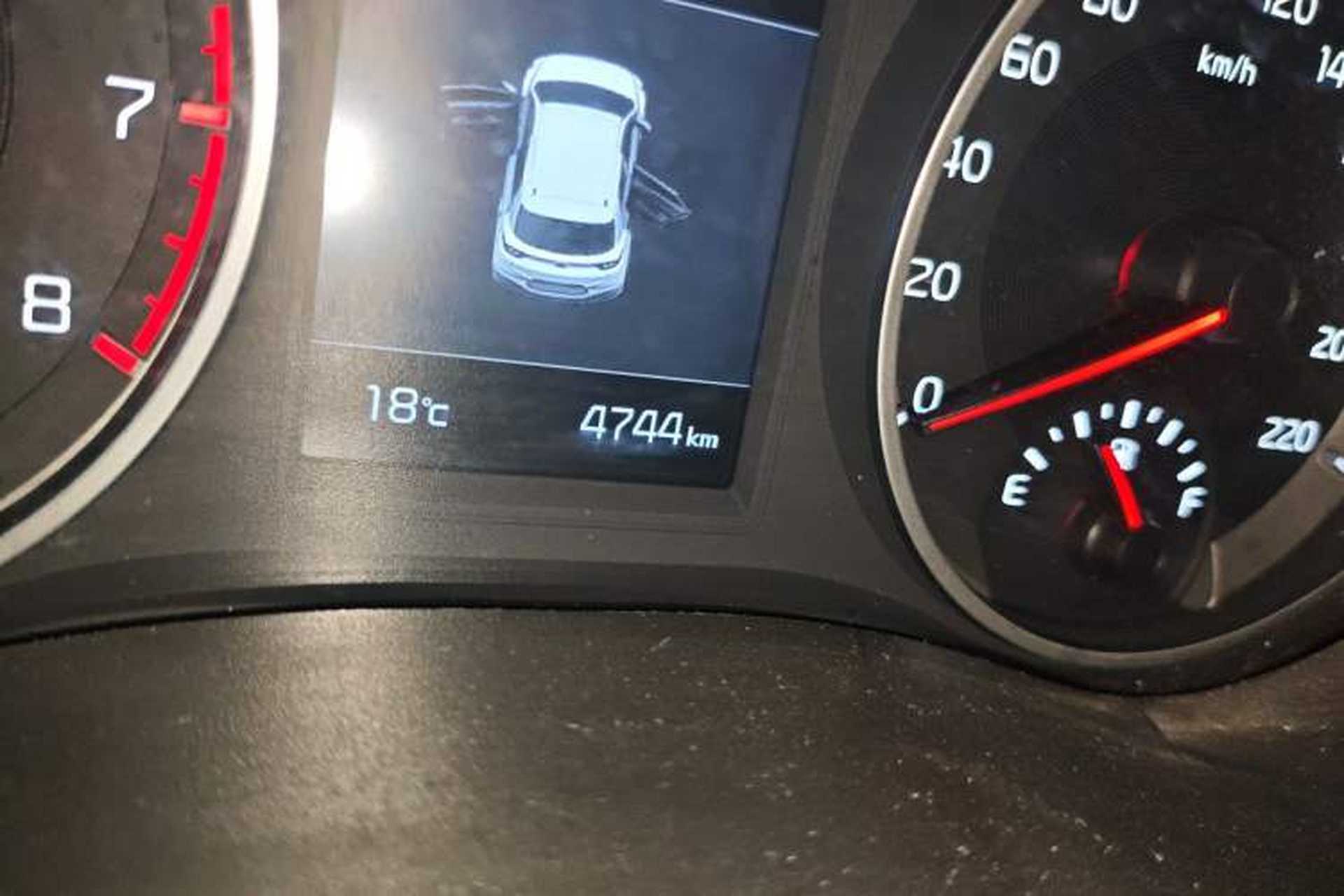 Used Kia kx1 Stonic 2021 1.4L Automatic Fun Edition Odometer Close Up