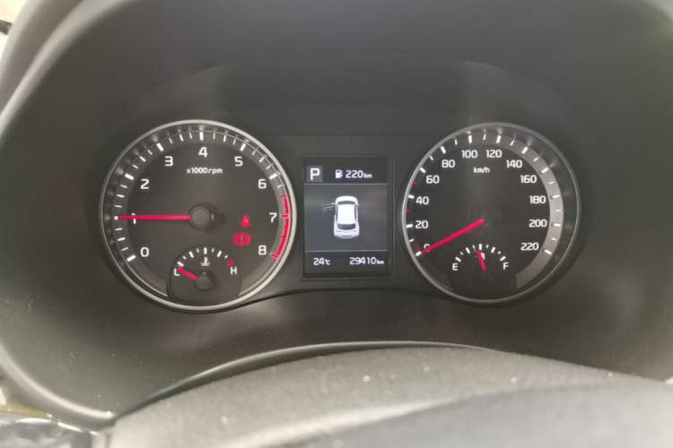 Used Kia kx1 Stonic 2021 1.4L CVT Fun Edition Odometer Close Up