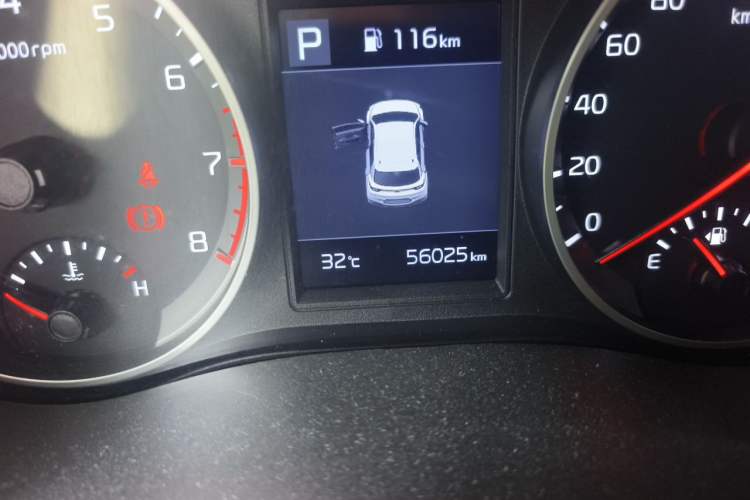 Used Kia kx1 Stonic 2021 1.4L CVT Sunroof Model Odometer Close Up
