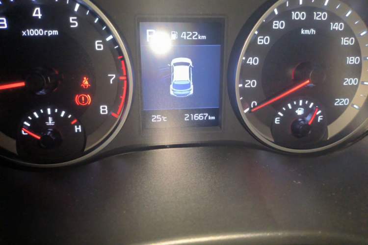 Used Kia kx1 Stonic 2021 1.4L Automatic Fun Edition Odometer Close Up