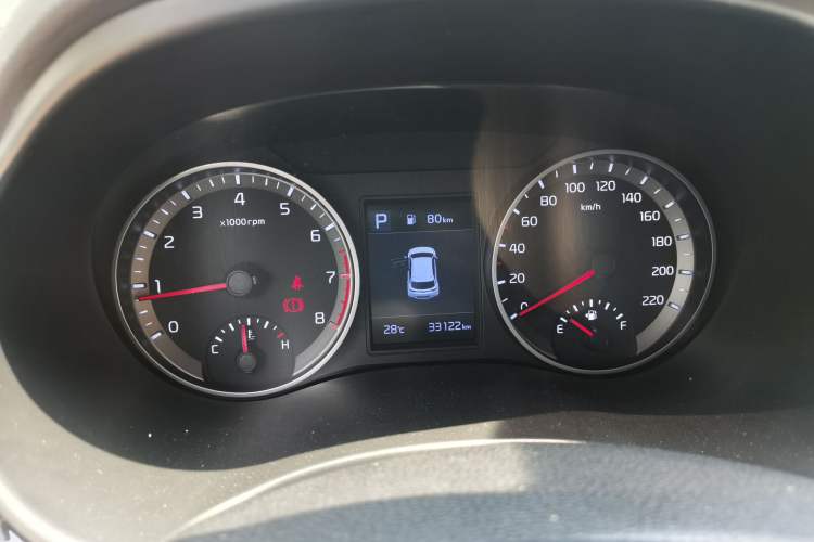 Used Kia kx1 Stonic 2021 1.4L CVT Sunroof Model Odometer Close Up