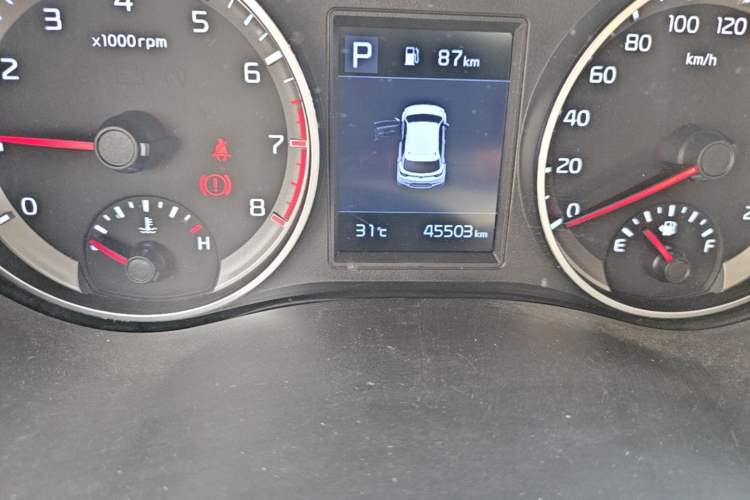 Used Kia kx1 Stonic 2021 1.4L CVT Fun & Sunroof Model Odometer Close Up