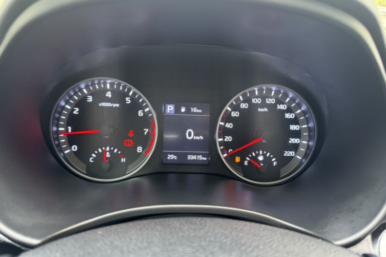 Used Kia kx1 Stonic 2021 1.4L CVT Sunroof Model Odometer Close Up