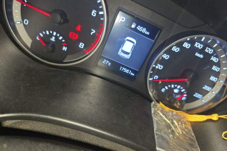 Used Kia kx1 Stonic 2021 1.4L CVT Fun Edition Odometer Close Up