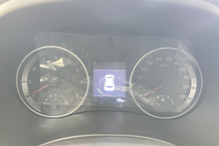 Used Kia kx1 Stonic 2021 1.4L CVT Sunroof Model Odometer Close Up