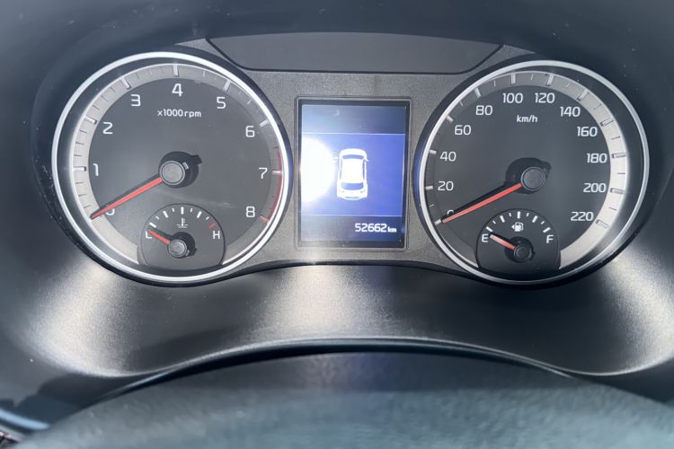 Used Kia kx1 Stonic 2021 1.4L Automatic Fun Edition Odometer Close Up