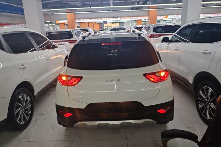 Used Kia kx1 Stonic 2021 1.4L CVT Sunroof Model Rear