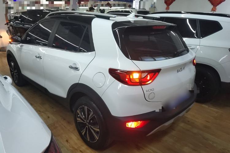 Used Kia kx1 Stonic 2021 1.4L CVT Sunroof Model Rear Left 45 Deg