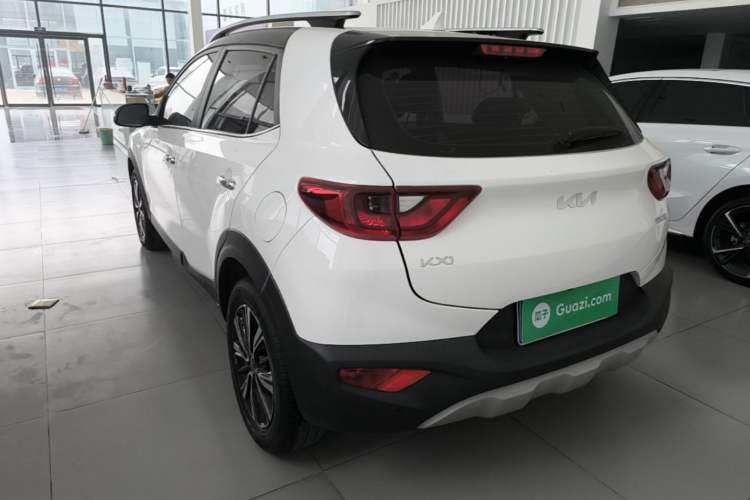 Used Kia kx1 Stonic 2021 1.4L CVT Sunroof Model Rear Left 45 Deg
