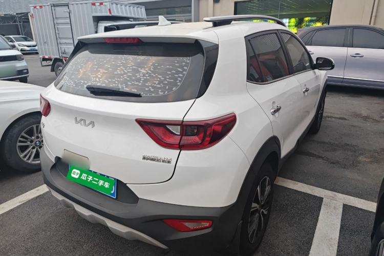 Used Kia kx1 Stonic 2021 1.4L CVT Fun Edition Rear Right 45 Deg