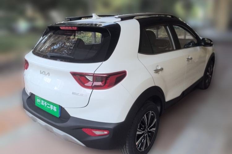 Used Kia kx1 Stonic 2021 1.4L CVT Fun & Sunroof Model Rear Right 45 Deg
